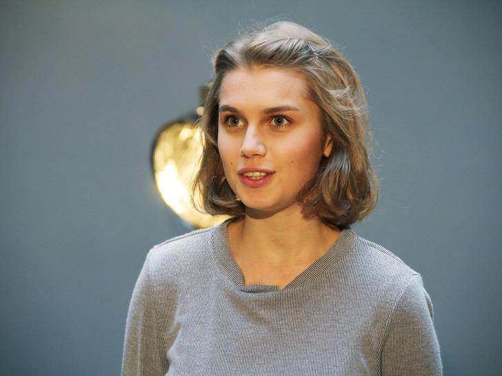 Қыздың кискасының жақын жоспары