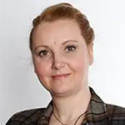 Анна Гукова