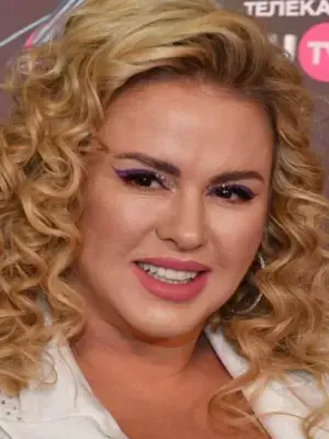 Анна Семенович