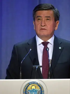 Сооронбай Жээнбеков