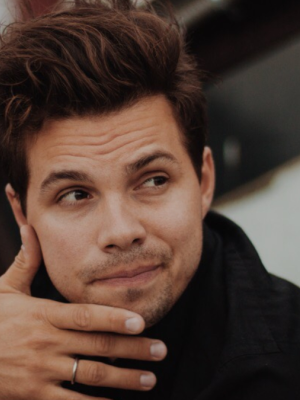 Актер Алексей Литвиненко