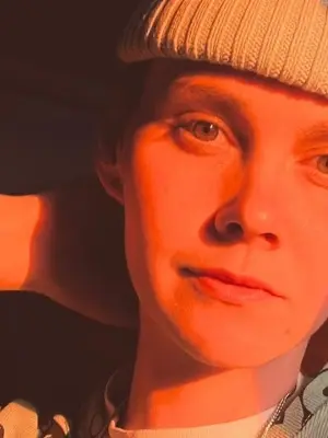 Анна Тихомирова