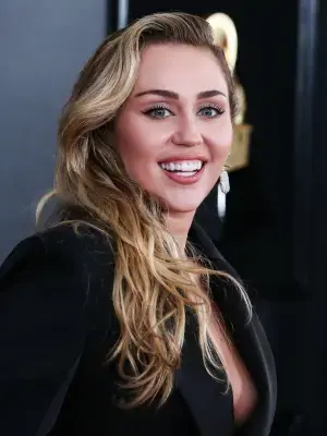 Майли Сайрус