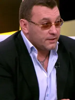 Роман Захаров