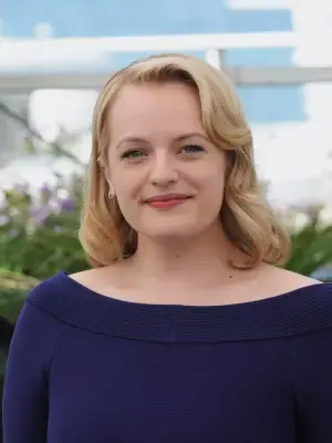 Элизабет Мосс