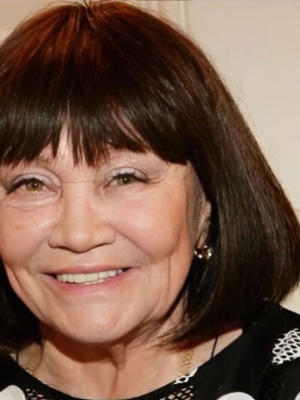 Лариса Лужина