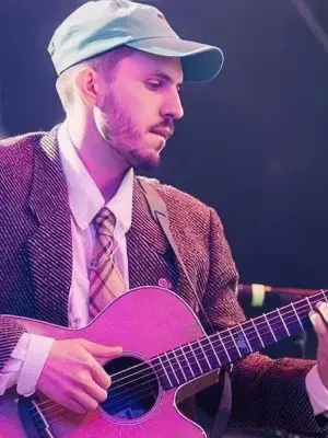 Виктор Исаев