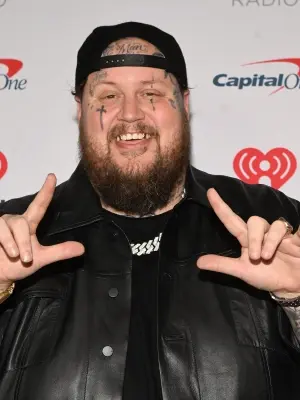 Рэп — хип-хоп — кантри: ступени творчества Джелли Ролла — певца с трудной судьбой