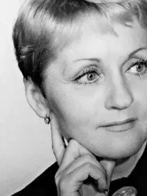 Клара Румянова