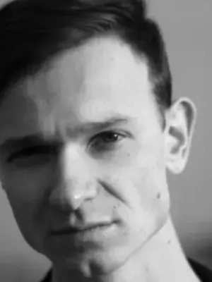 Жизнь рок-звезды, успех и трагичная смерть: как Рома Англичанин из группы ЛСП поменял музыку в России