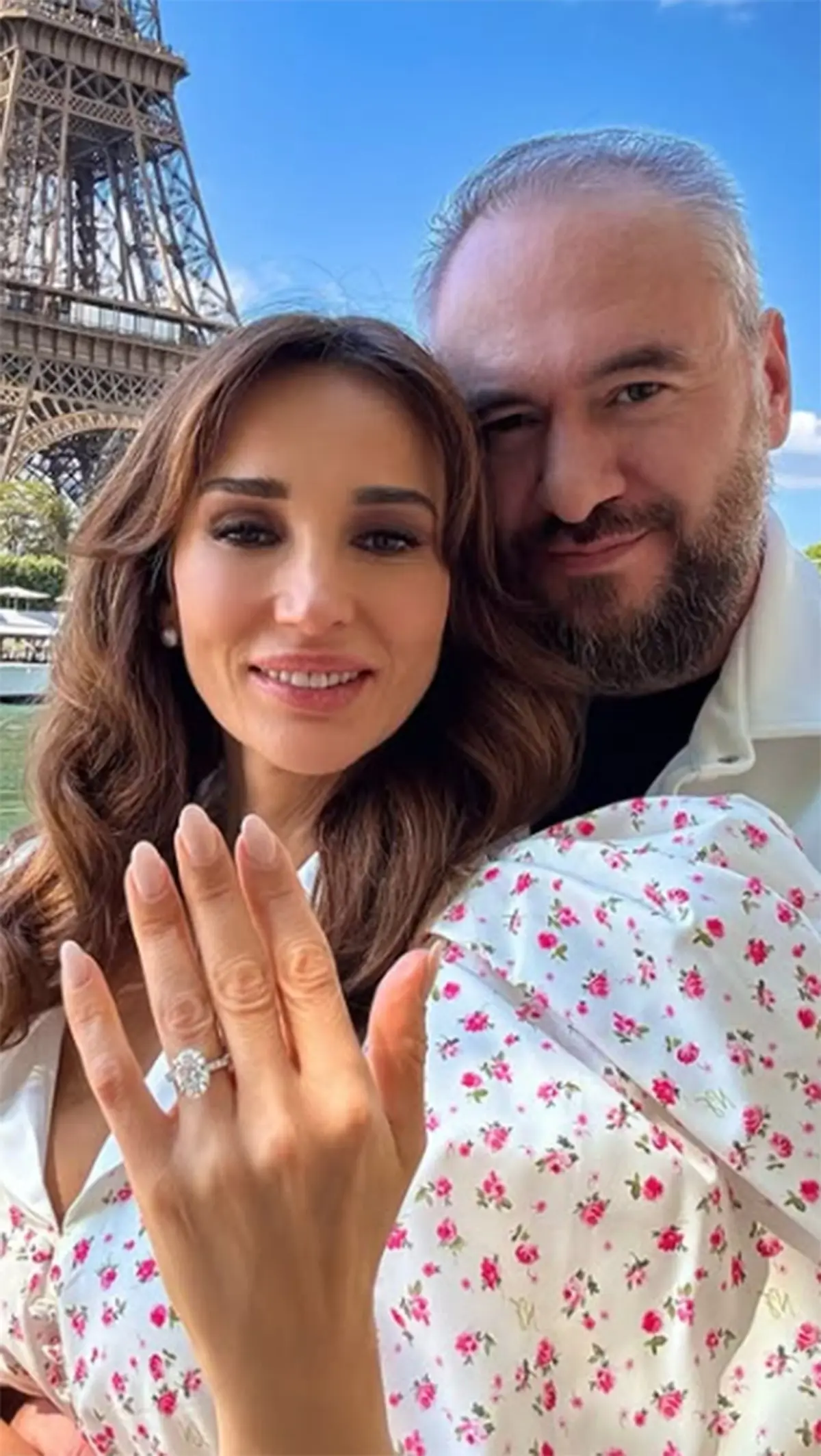 Сколько стоит помолвочное кольцо Анфисы Чеховой: роскошь и блеск в каждой детали