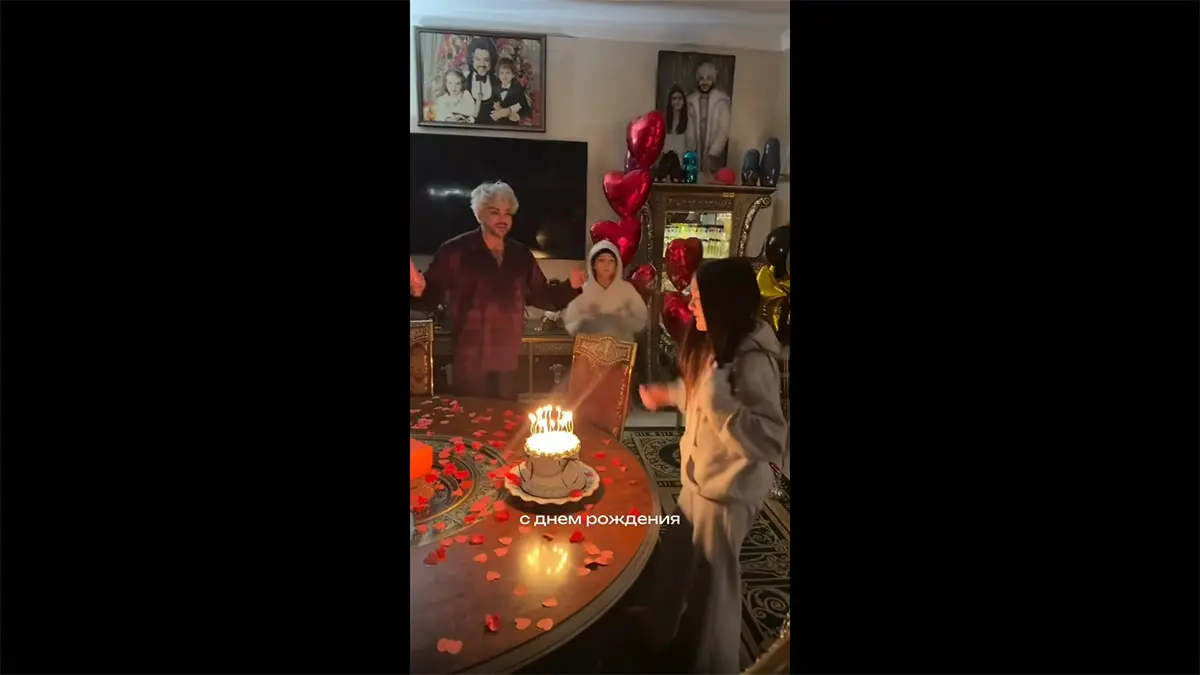 Филипп Киркоров с сыном Мартином поздравил Аллу-Викторию с днем рождения