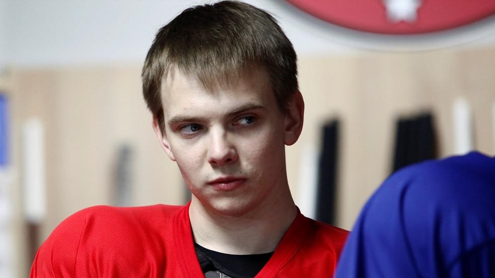 Актер который играл в молодежке. Актер который играл в молодежке. Женя царев молодежка. Актер который играл в молодежке. Актер который играл в молодежке.