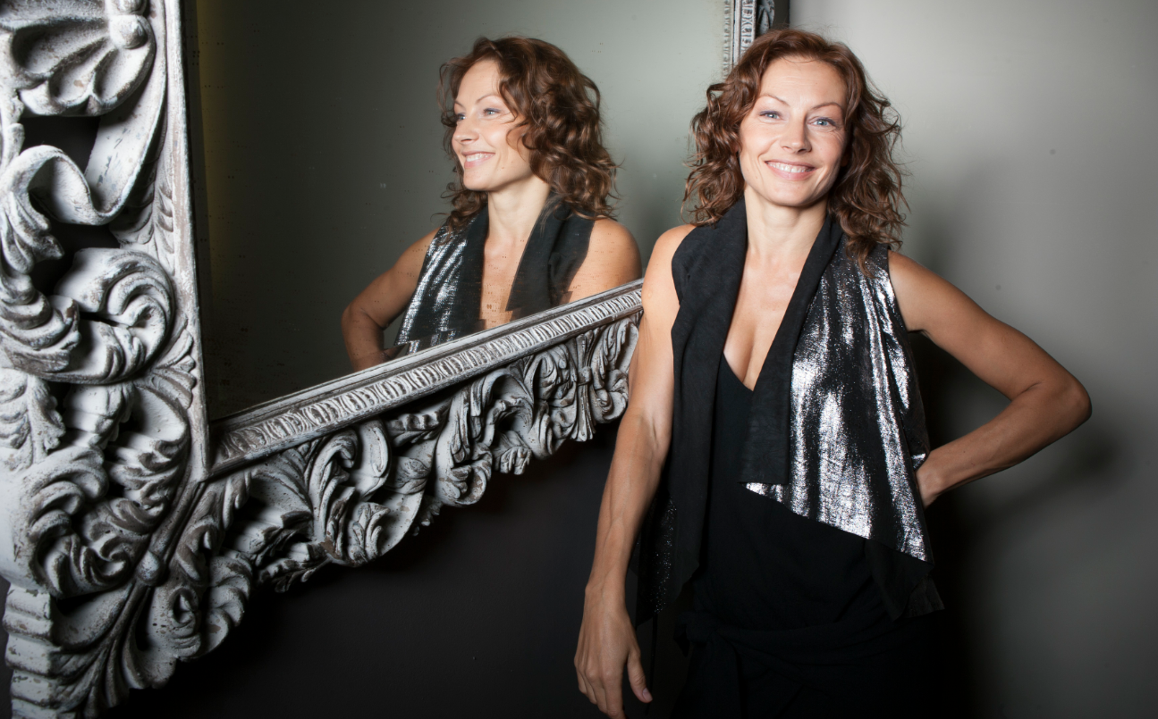 Анальды порно өте ауыр Әйелді алдау туралы шынайы жасырын камера