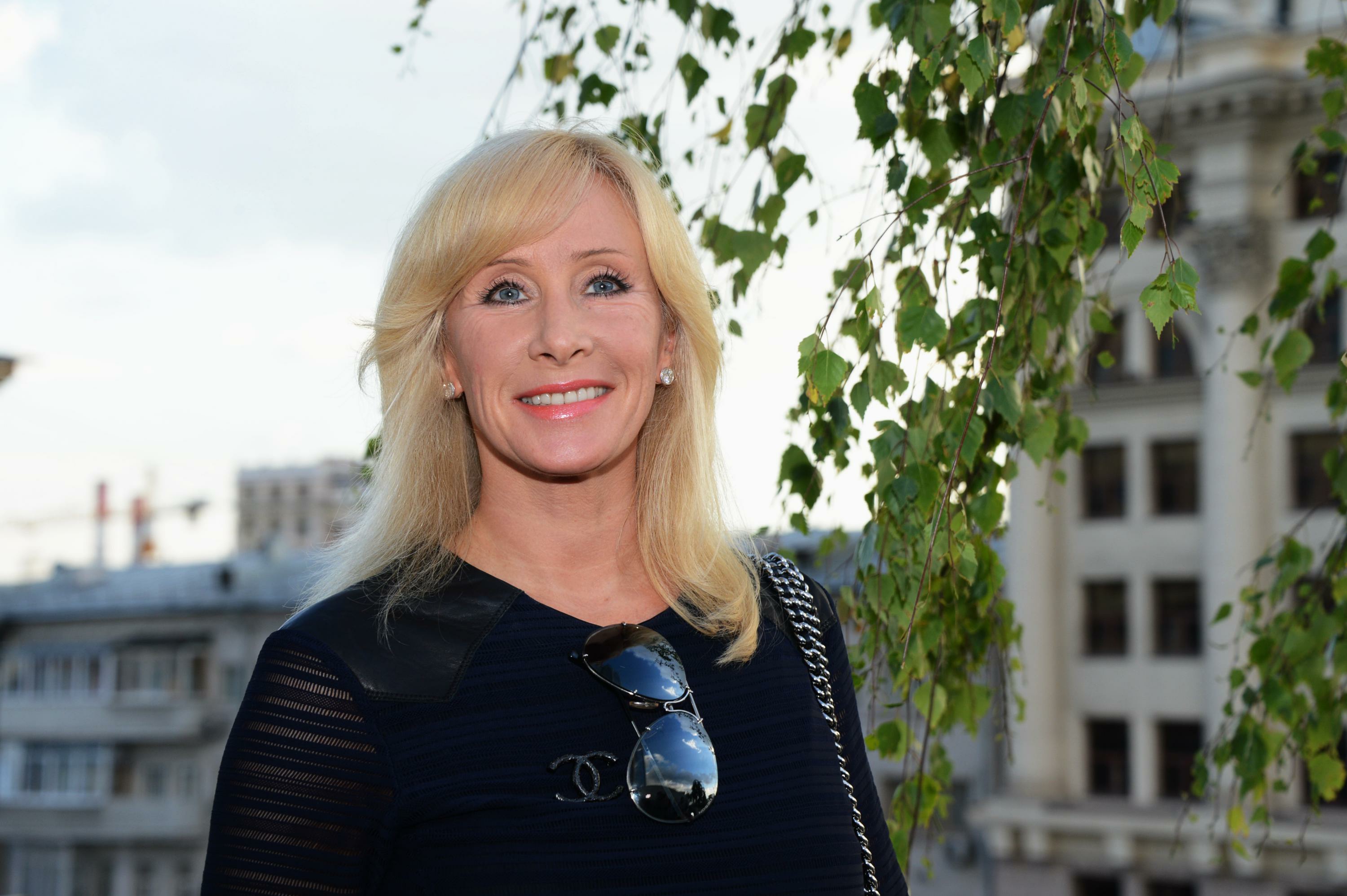 Jinsiy olatdan shaffof suyuqlik oqmoqda